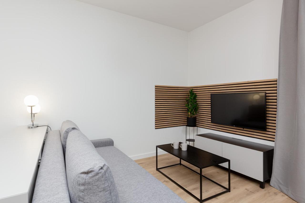 Artistic Zoliborz Apartments By Noclegi Renters Warsaw Exterior photo