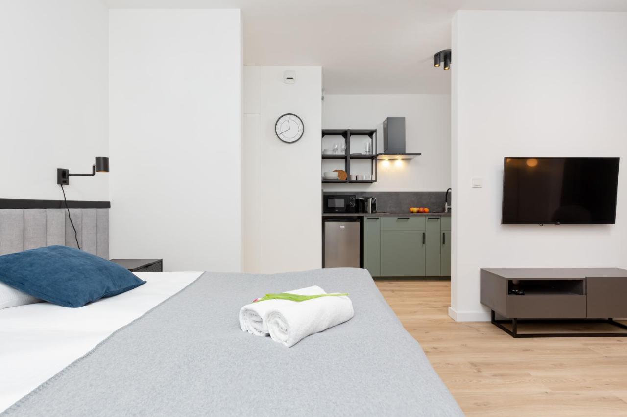 Artistic Zoliborz Apartments By Noclegi Renters Warsaw Exterior photo